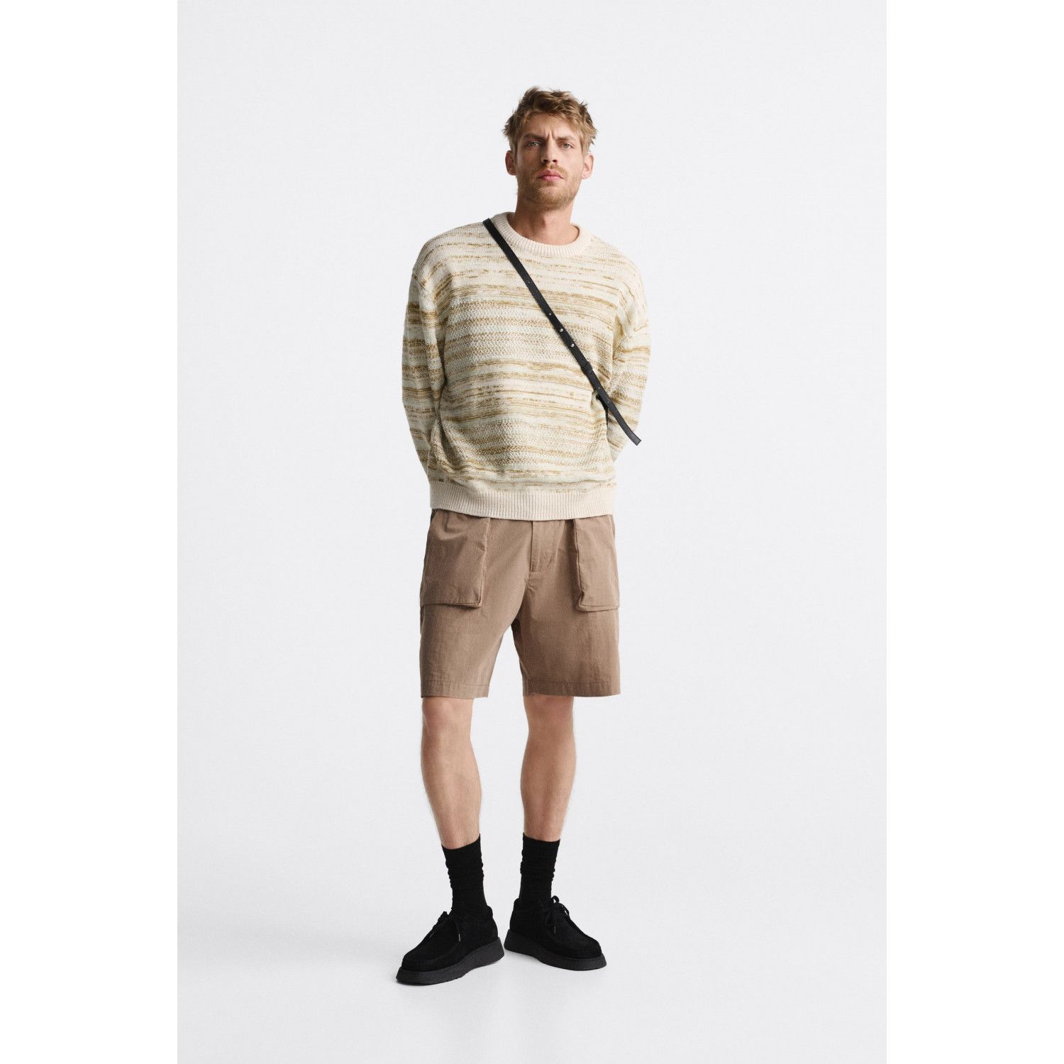 

IRREGULAR TEXTURED SWEATER