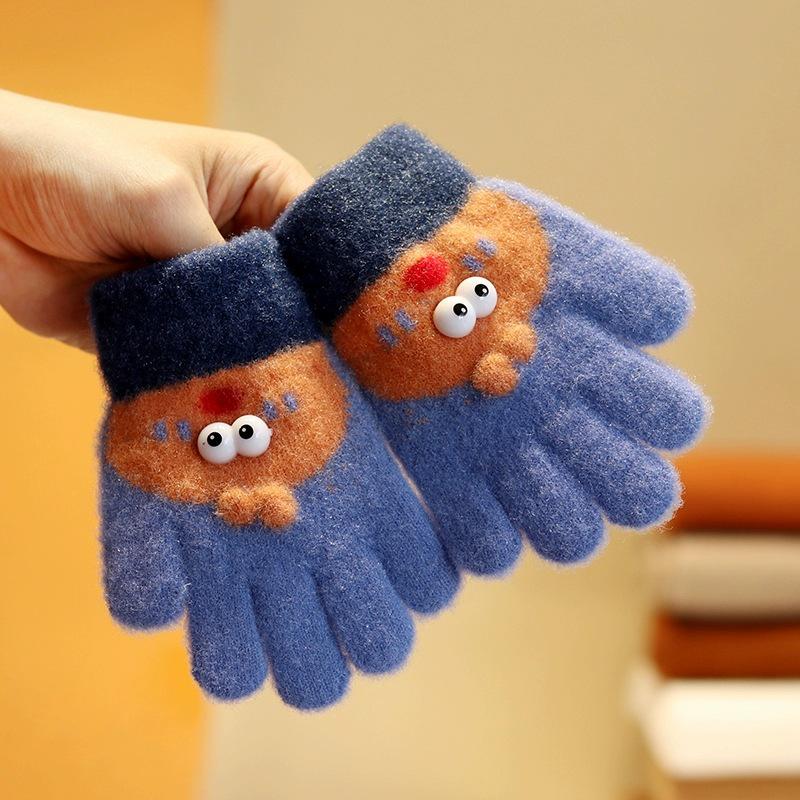 

Children s Autumn & Winter Cartoon Split-Finger Gloves - Warm & Windproof for Boys Playing in Snow