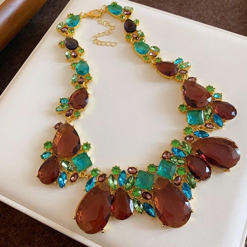 Vintage Rhinestone Flower Heart Necklace - Elegant Retro Clavicle Chain, Light Luxury Style