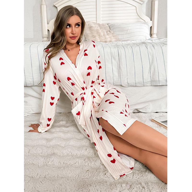European-American Heart Print Long-Sleeve Women's Homewear for All Seasons