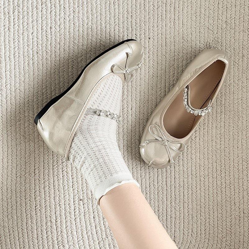 

Retro ballet feng shui diamond with Mary Jane shoes women s bow shallow mouth inner height increase gentle single shoes with skirt 39