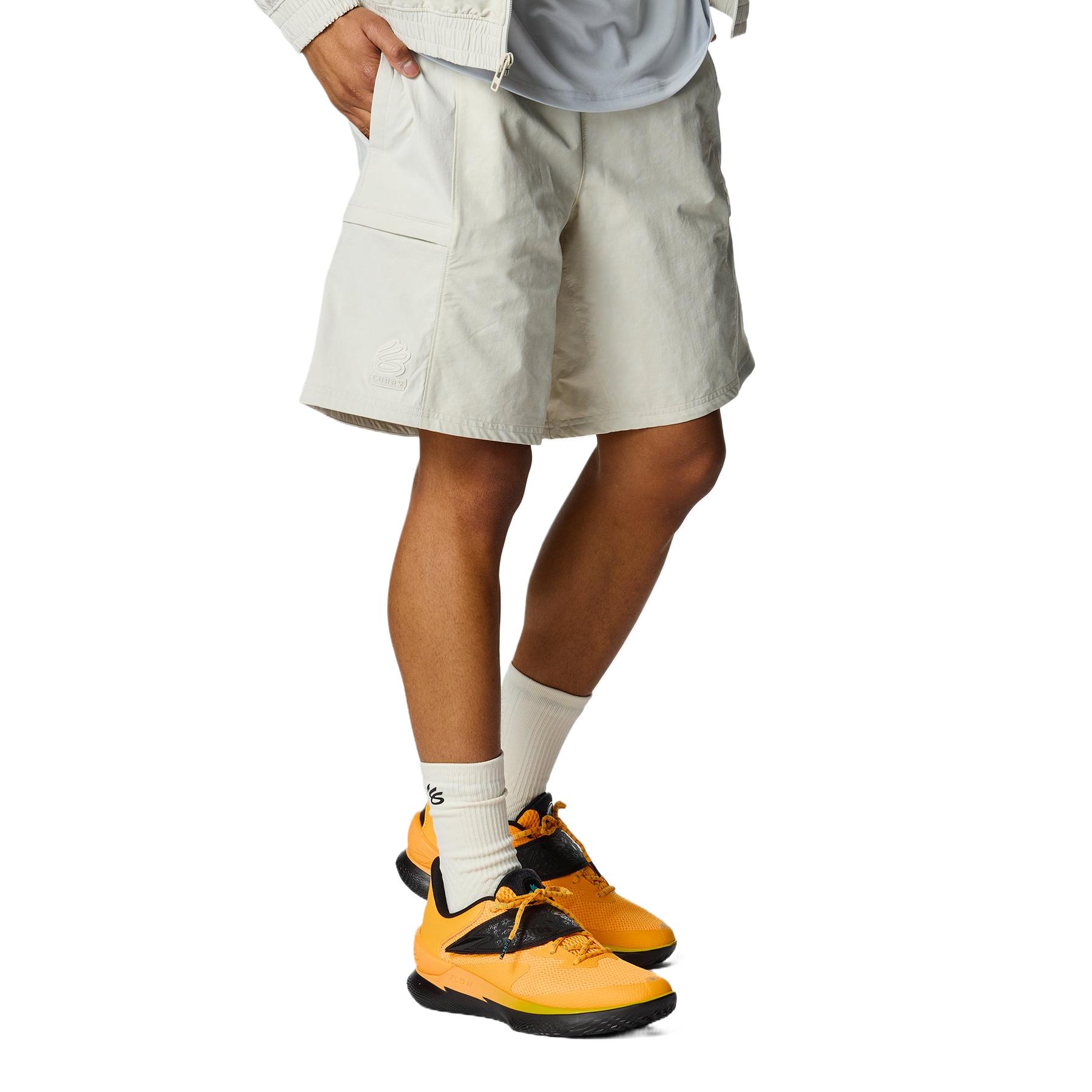 

Under Armour Карри Классические Однотонные Повседневные Шорты Мужские шорты Белый 1390347-110 L