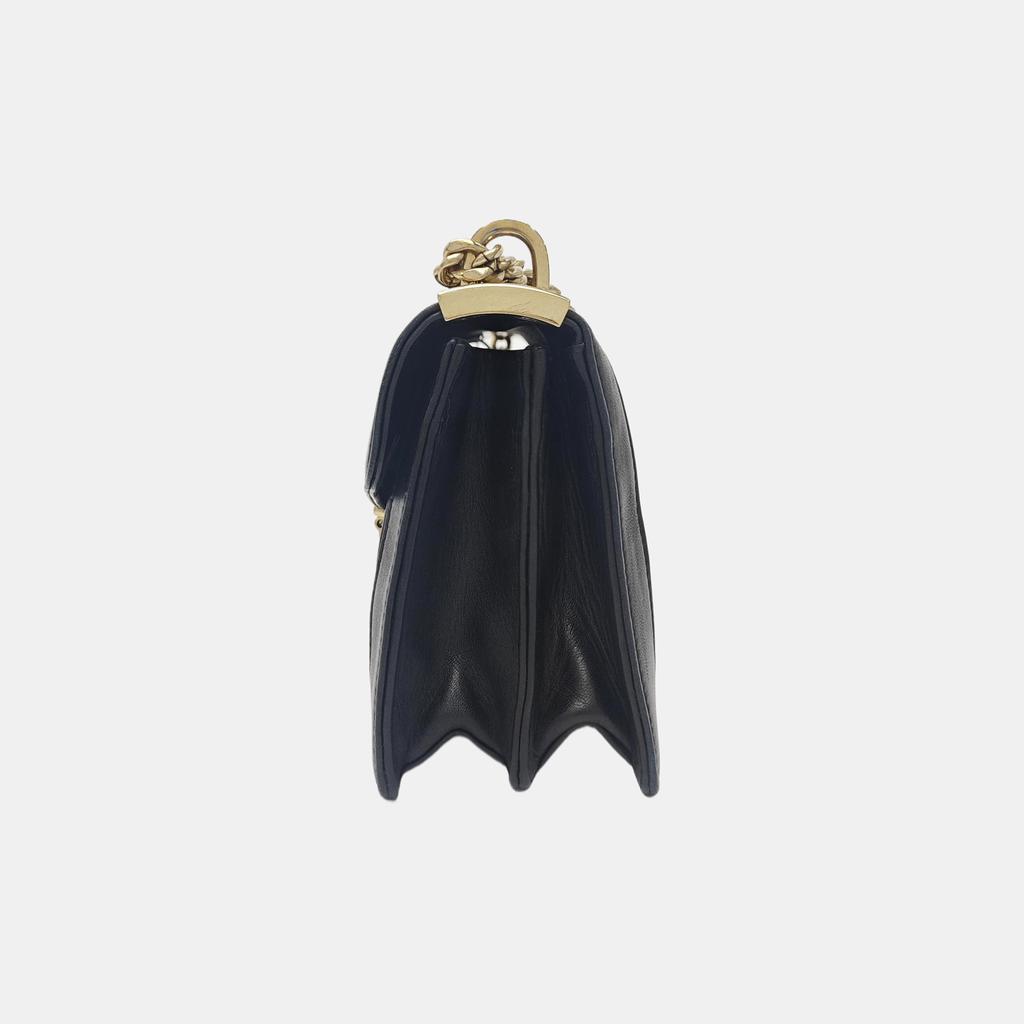 [Pre-Owned] Miu Confidential Smooth Edged Elegant Metal Lock Clasp Lambskin Envelope Crossbody Shoulder Bag - Very Good #1PLWY0U