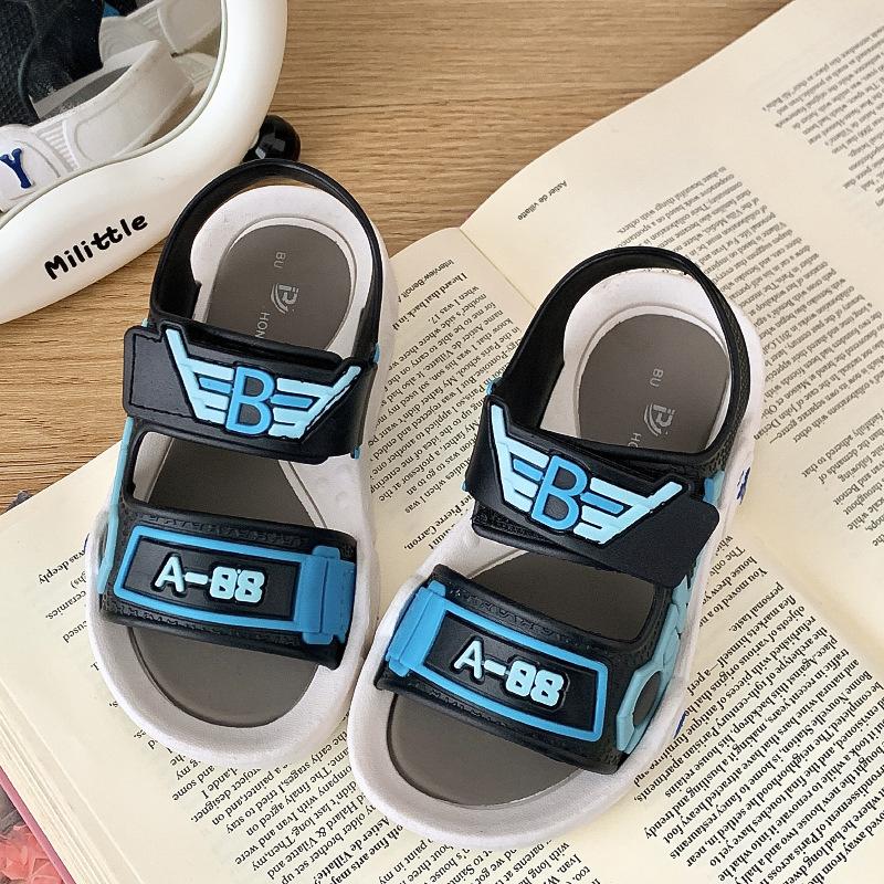 Summer Soft-soled Children's Flip-flops for Boys In Sandals On The Beach
