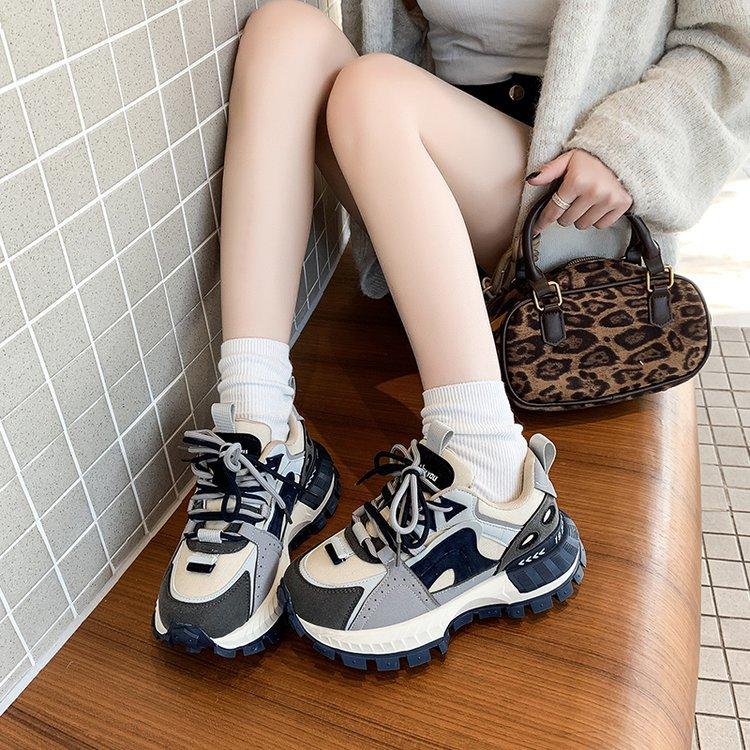 [Ushilai] Retro Waffel-Plateauschuhe Forrest Gump Schuhe Damen 2025 Frühling neue höhenvergrößernde vielseitige Sport-Dad-Schuhe