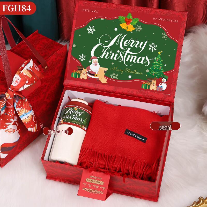 Christmas Souvenir Coffee Cup & Scarf Set