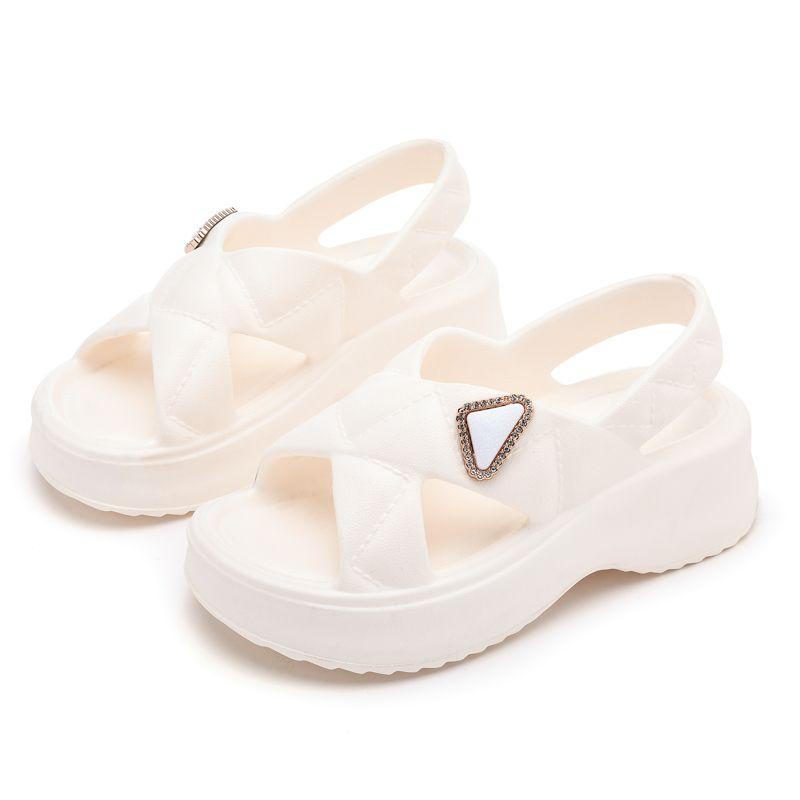 Sandals Women's Summer Outdoor Wear New Anti Slip Beach Shoes