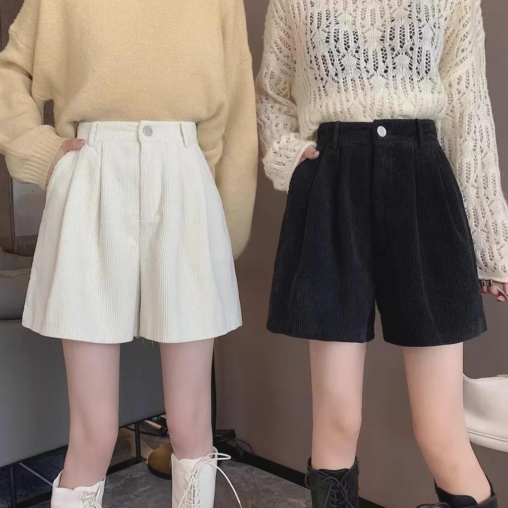 Short large en velours côtelé pour femme, coupe trapèze, automne/hiver 2023: Coupe ample, idéale avec des bottes, tenue décontractée.