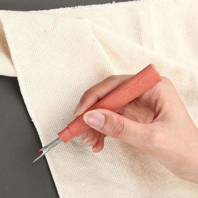 אומנות, מלאכת יד ותפירה – תפירה וסריגה