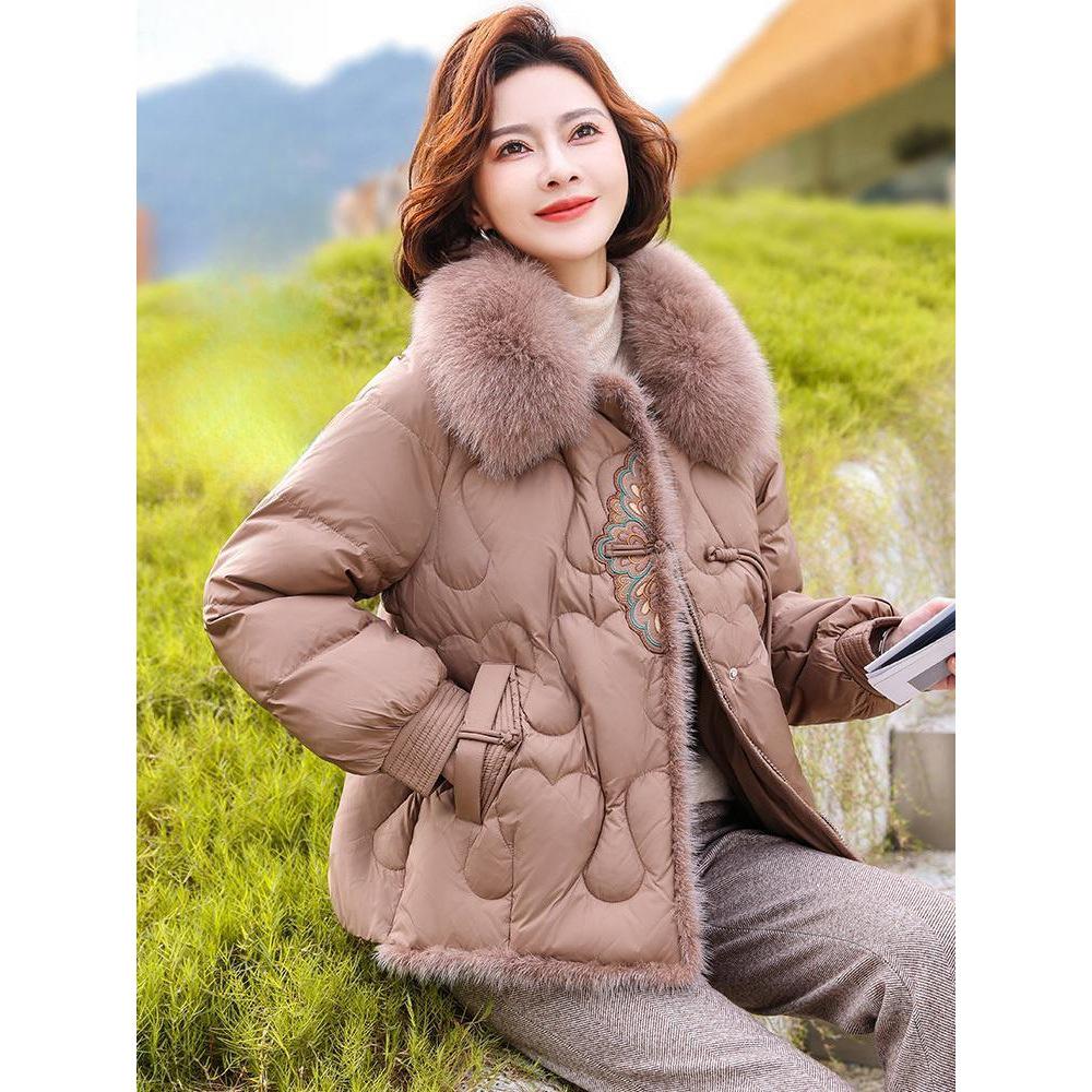 Mom's Fashionable Winter Down Jacket for Middle-Aged Women: Loose, Plus Size, Warm & Stylish Coat