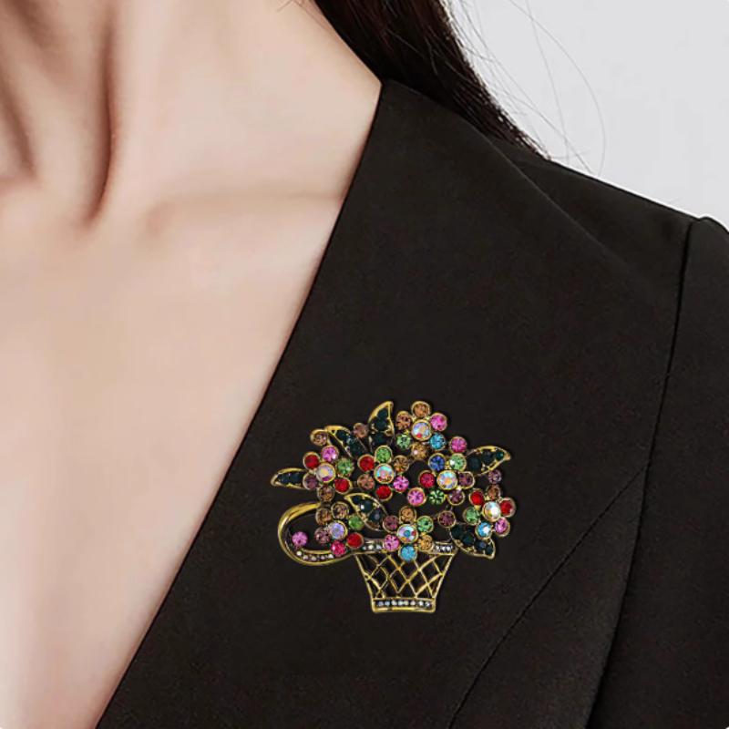 Vintage Colored Rhinestone Flower Basket Brooches Women Beauty Sparkling Flower Brooch Wedding Party Banquet Casual Jewelry Gift