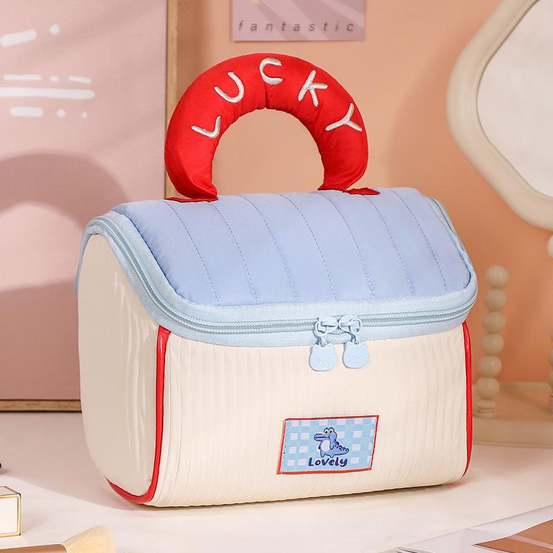 Makeup Travel Bag Cute House-Shaped Cosmetic Organizer with Soft Flannel Fabric, Waterproof Storage for Toiletries, Brushes