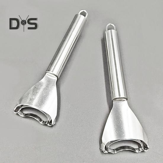 Nerezový loupák na kukuřici Kráječ Mlatička Kuchyňský gadget Nástroj na odstraňování kukuřičných zrn z klasu Rychlé odstranění kukuřičných zrn