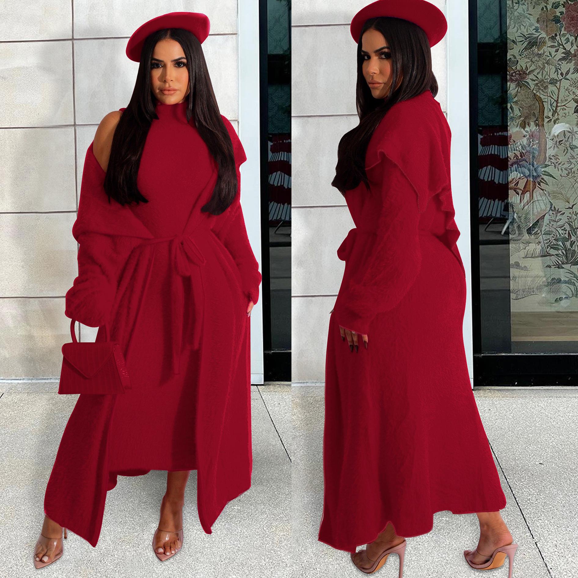 

Бархатный костюм-двойка на осень и зиму с широким поясом XX-Large