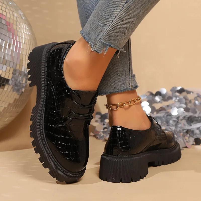 Fashion Patent Leather Thick-soled Oxford Shoes for Women Snake Print Round Toe Lace-up Shoes Outdoor Leisure Daily Commute Workplace