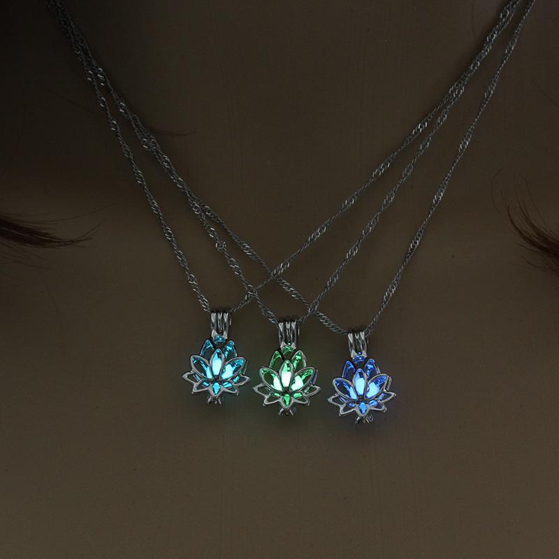 New Luminous Stone Lotus Pendant Necklace Fashionable Women Lotus Hollow Necklace Creative Luminous Pendant Holiday Jewelry Gift