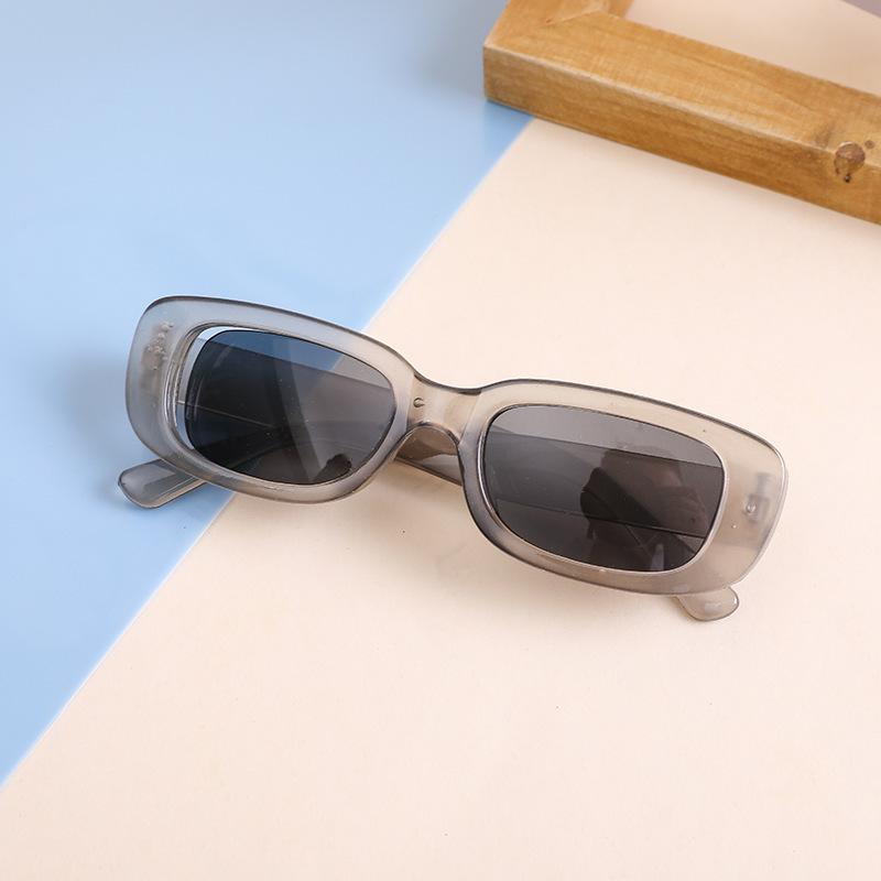 New Girls Boys Cute Rectangle Cartoon Small Sunglasses Children Retro Square Eyewear Outdoor Uv400 Shade Protect Glasses