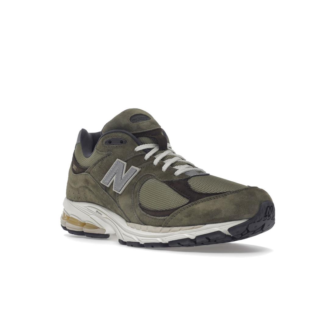 New Balance 2002R Dark Camo Unisex Sneakers Green Rich-Earth M2002RHN