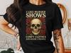 I Like Murder Shows, Comfy Clothes, And Maybe 3 People - Unisex Softstyle Funny Halloween Horror Murder Show T-Shirt