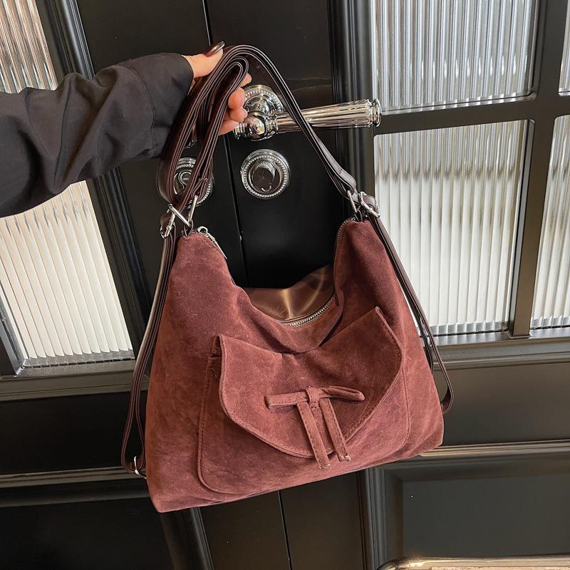 Commuter tote bag women's large-capacity new niche design single shoulder messenger bag casual backpack