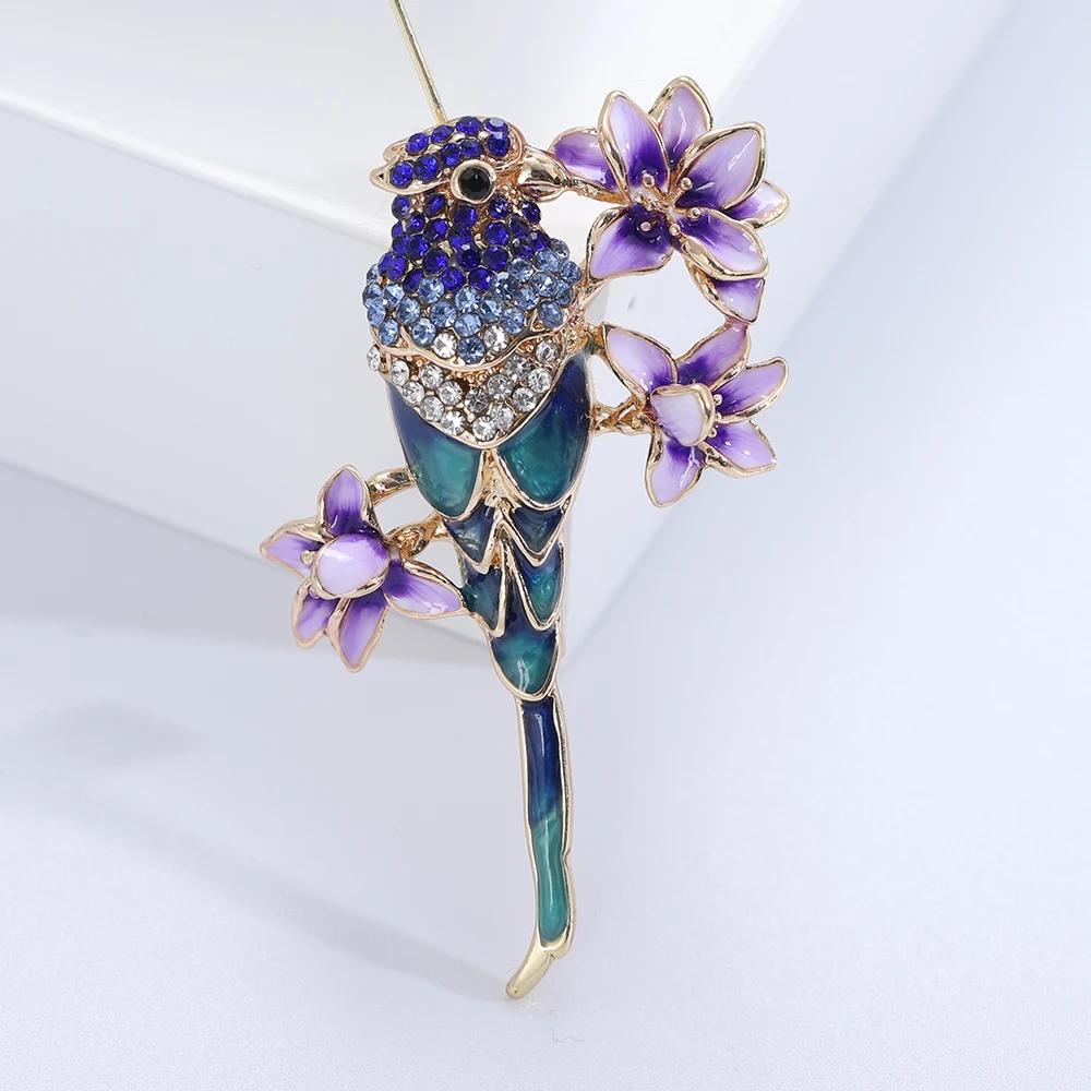 Rhinestone Parrot Brooches for Women Unisex Animal Pin Bird Lapel Pins Event Funny Luxury Gifts New Year Friends Decoration