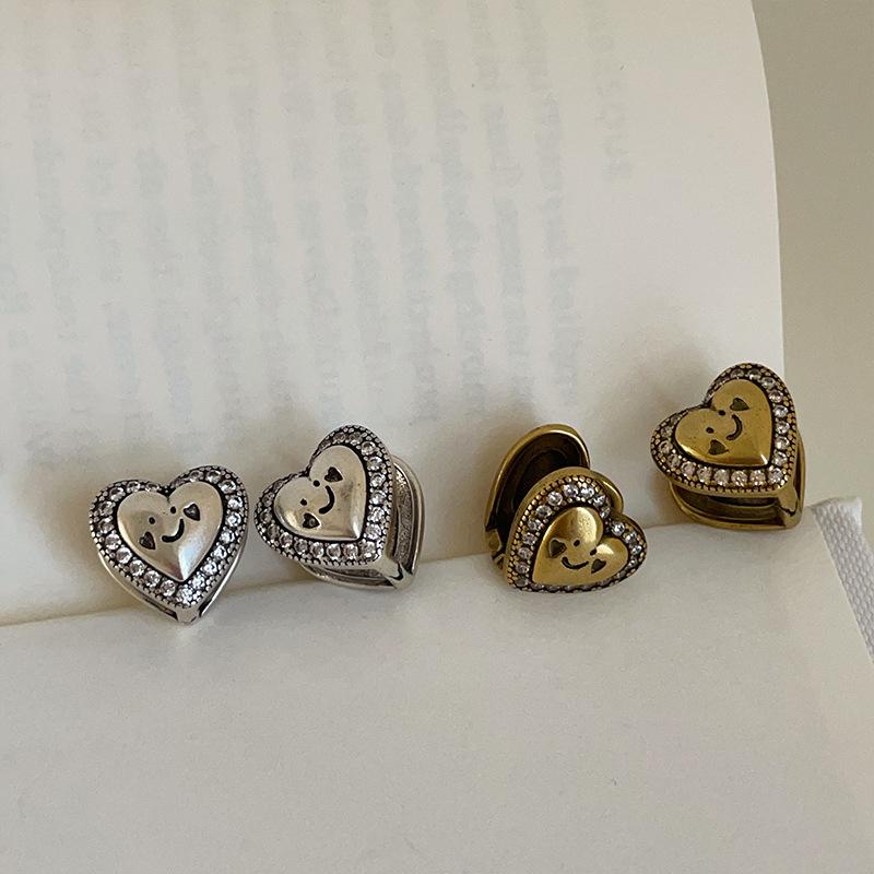 Doppelseitige Liebe Smiley Gesicht Ohrbügel Weiblich Retro Alt Nische Einzigartig Exquisit Modetrend Vielseitige Ohrringe