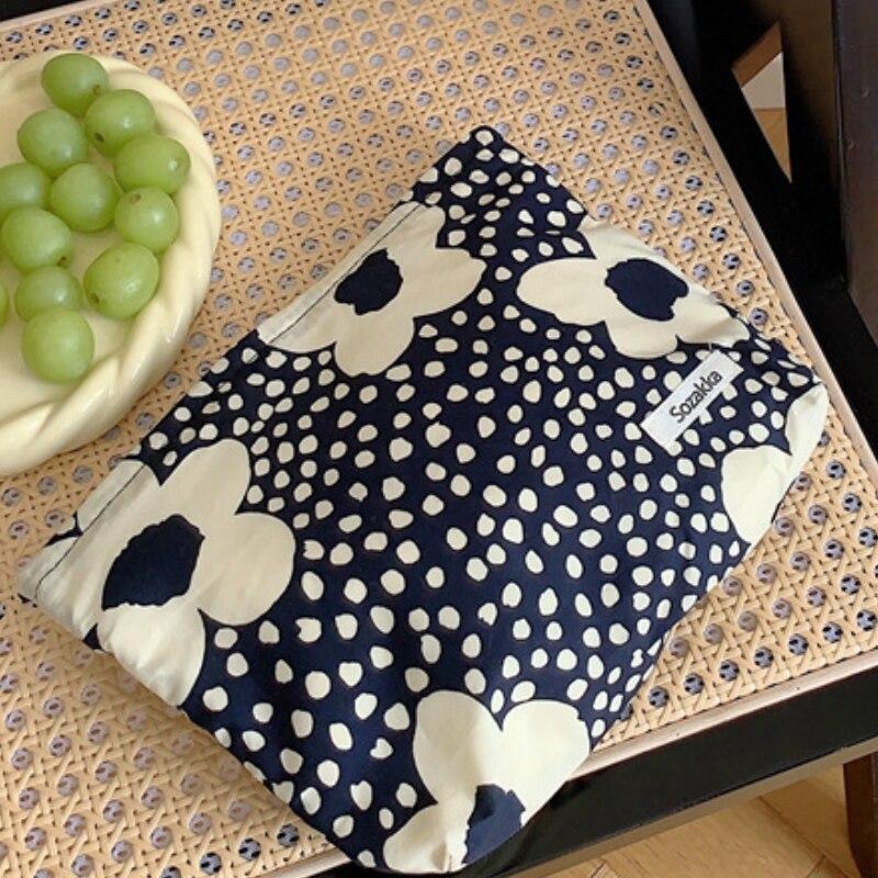 Simple Fresh Floral Cotton Storage Bag Portable Clutch Makeup Bag Cosmetic Bag Travel Skincare Toiletries Organizer Toilet Bag