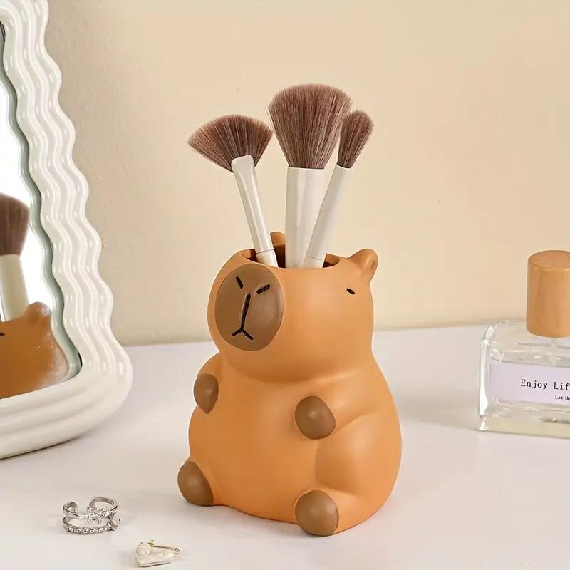 Capybara Pen Holder and Makeup Brush Storage Rack - Fun Design Rubber Desktop Decoration, Makeup Brush and Stationery Storage