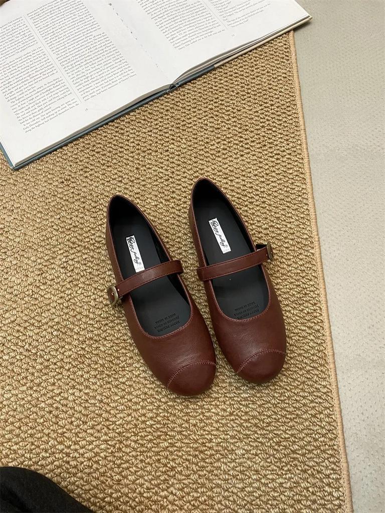 Fashion French retro flat Mary Jane shoes for women 2025 spring Korean style shallow mouth single shoes small leather shoes