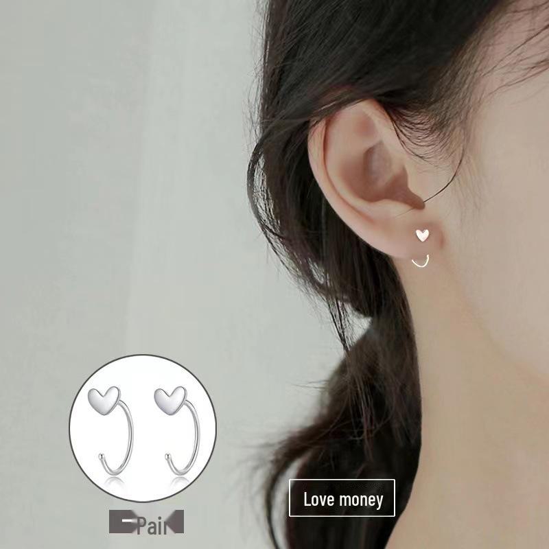 

Мини-серьги в тренде 2023 года: Простой дизайн небольшой ниши для комфортного ношения