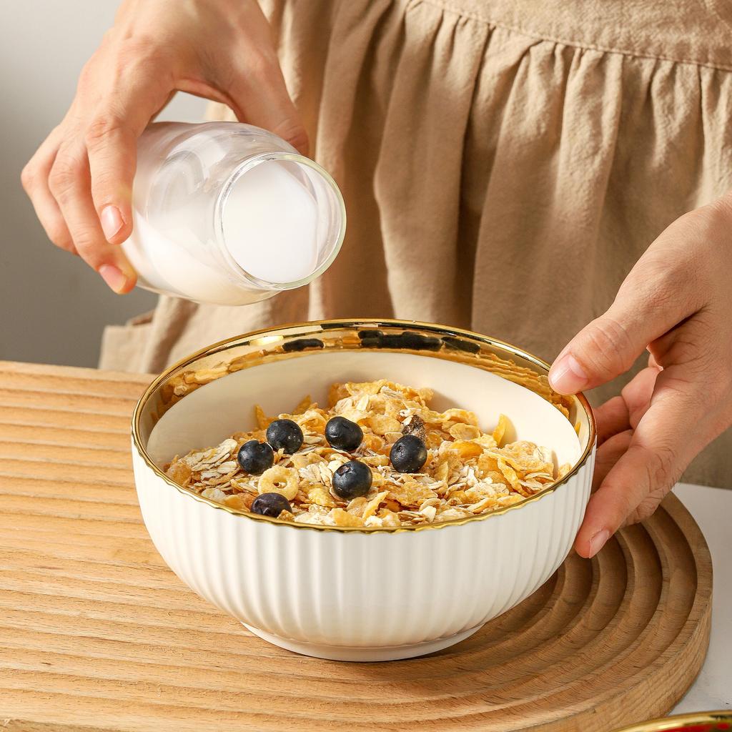 Factory Custom  Luxury Ceramic White Ceramic Bowl Salad Bowl  Round Rice Bowl