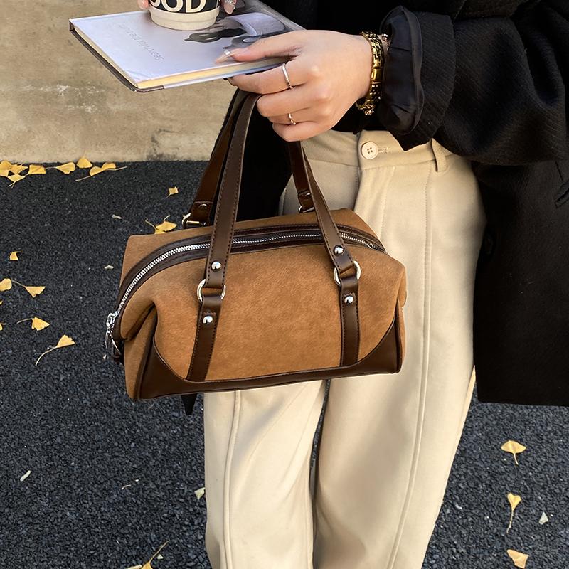 Casual Large Capaci Suede Bag Women New  Retro Brown Commuter Shoulder Bag Pillow Bag Purses and Handbags