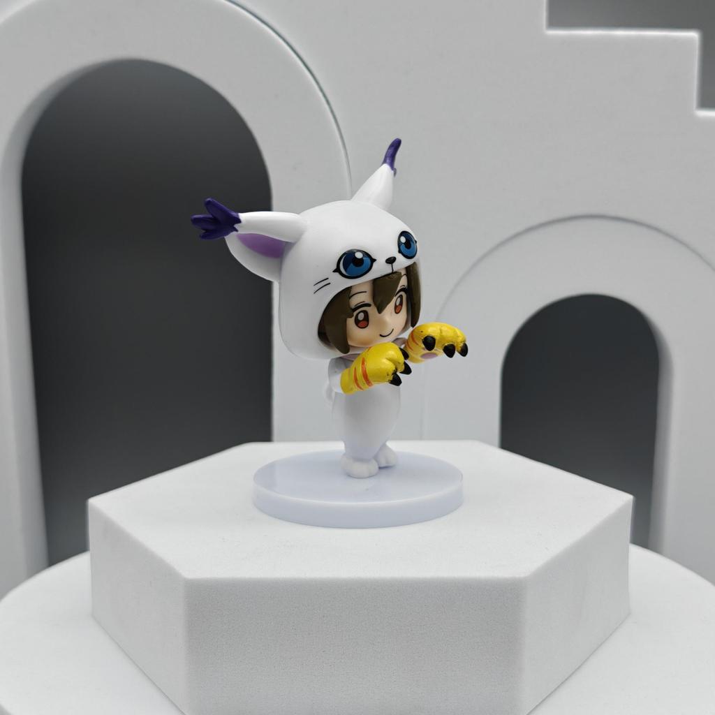 8 Digimon Figures: Taichi, Agumon, Hikari, Tailmon, Palmon, Patamon Models