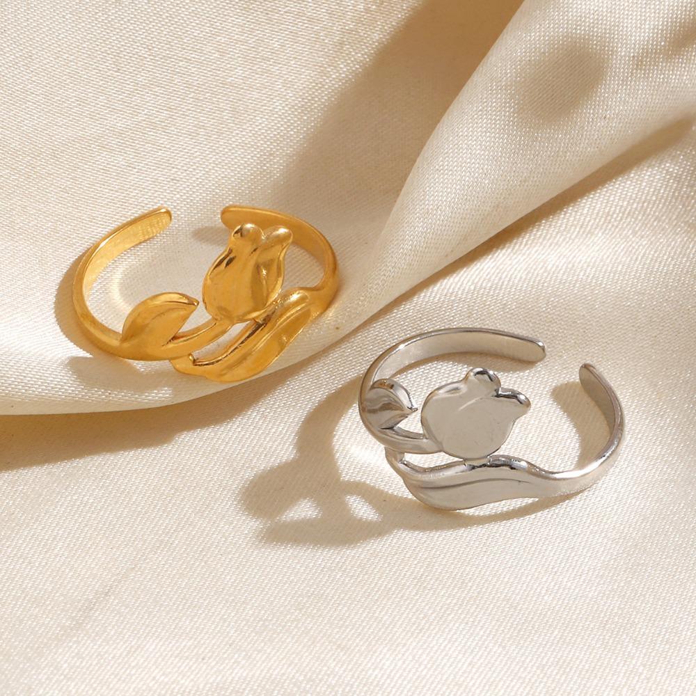 Charm Vintage Personality Gold Color Rose Shape Opening Rings for Women Stainless Steel Flower Ring Jewelry Accessories Gifts