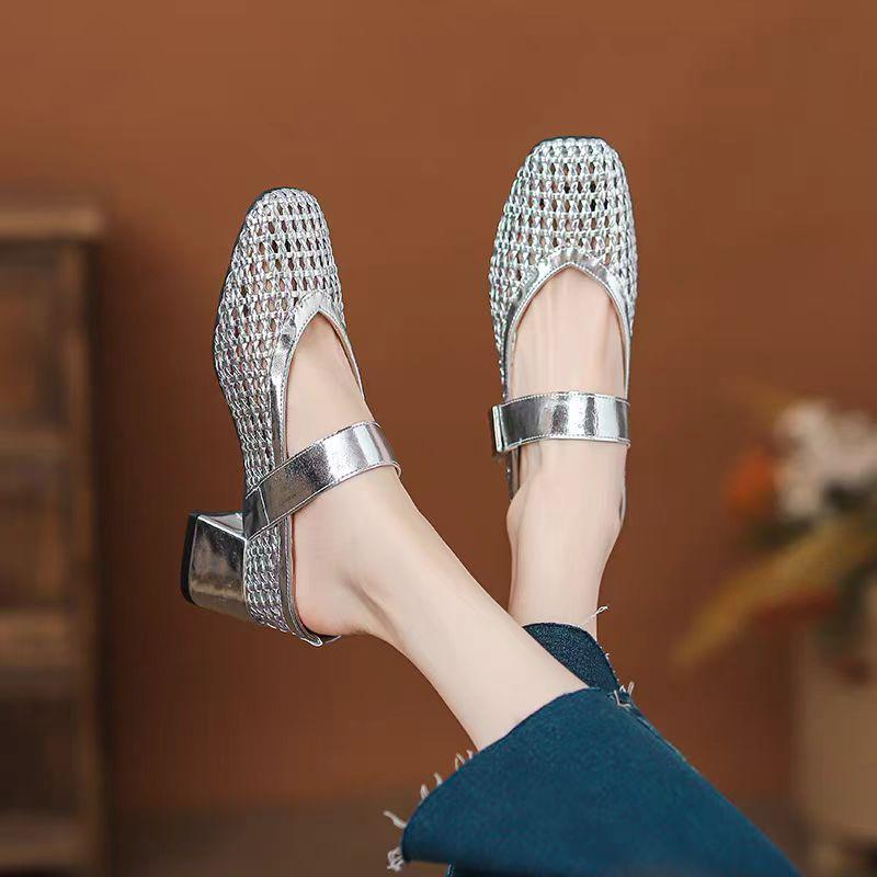 Summer new versatile women's sleeve inner height increase hollow woven flat bottom shallow mouth bag head