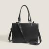 Dark style maze butterfly pain bag Toth girl holding the cross-body bag