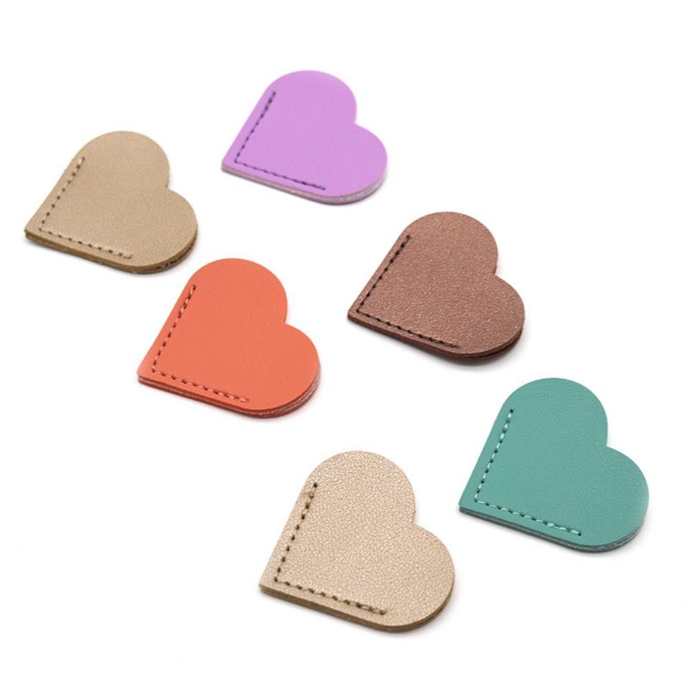 Heart-shaped Leather Bookmark Vintage Book Page Marker Portable Corner Page Marker Books