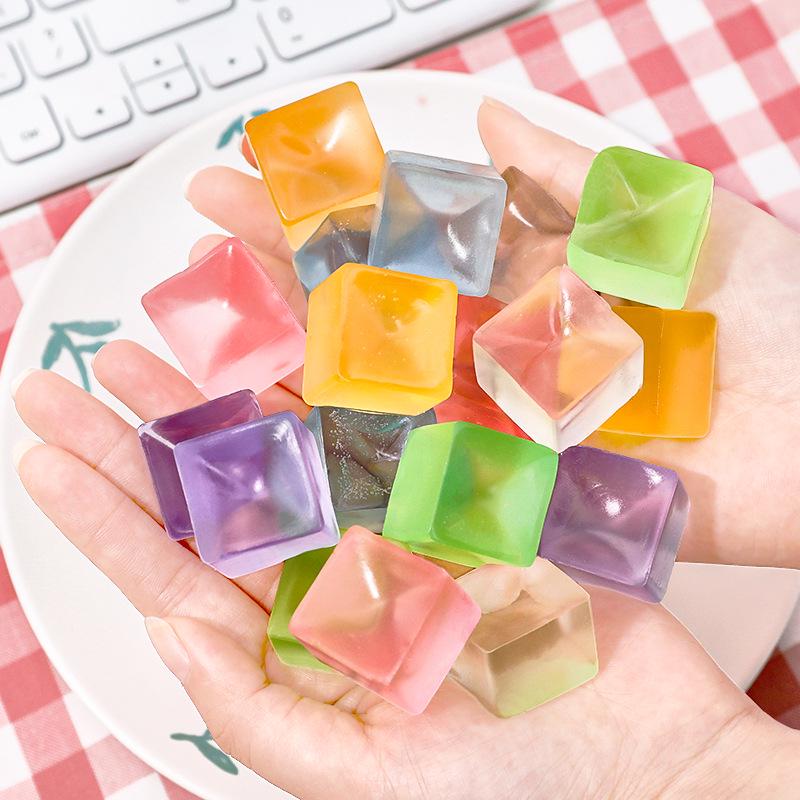Ice Cube Squeeze Toy - Stress Relief & Creative Gift for Kids, Soft & Elastic Decompression Toy