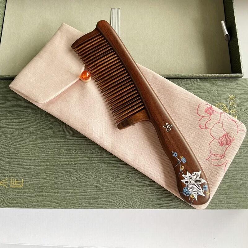 Tan Mujiang Floating Flower Natural Wooden Comb Gift Set