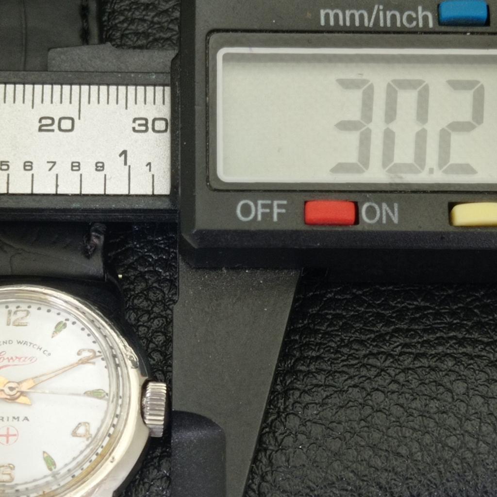 VINTAGE WEST END WATCH CO WINDING SWISS BOY WHITE COLOR DIAL WATCH a700135-5 R201-a700135