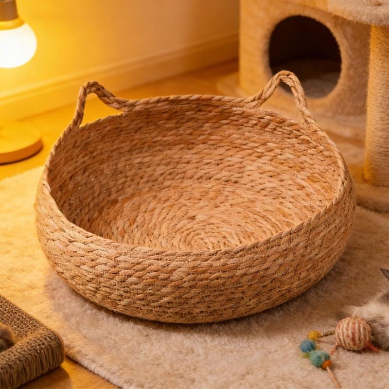 Small Pet Bed Woven Cats Nest with Straw Round Handwoven Cats Basket Bed for Indoor Use and Small Dogs Breathable