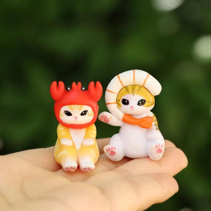 6 Stück Kawaii Mofusand Haifischkatze Mini-Figur Tempura-Garnelen Oktopus Tintenfisch Garnele Krabbe Pizza Modell Auto Armaturenbrett Schreibtisch Dekor Geschenk