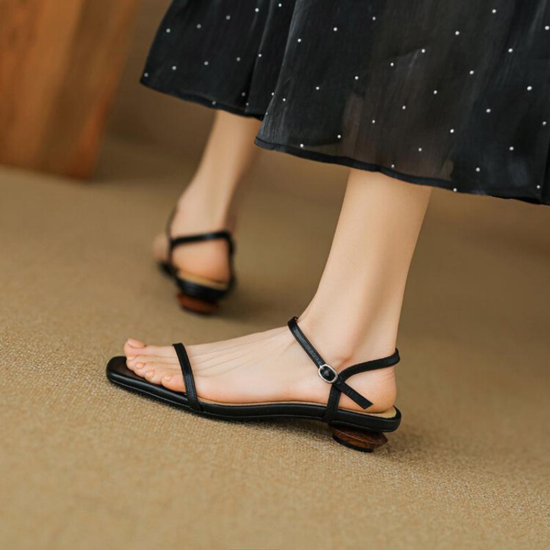 Summer women's one-word sandals Korean version comfortable beef tendon soft sole large size new flat sandals buckle back empty leather