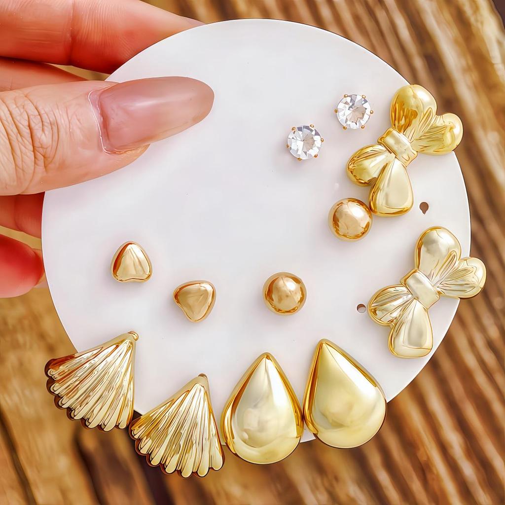 Golden Ladies' Fashion Stud Earrings Set - Trendy, Cold Style, High-End, Simple Design