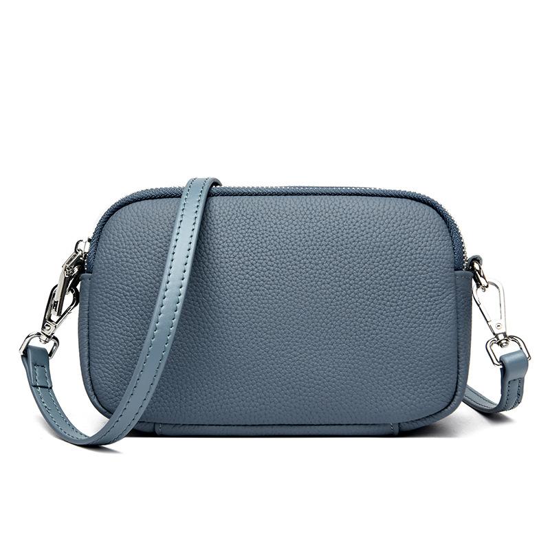 Kleine Tasche aus Rindsleder der ersten Schicht, leichte, modische Damen-Schultertasche aus weichem Leder mit schrägem Spann