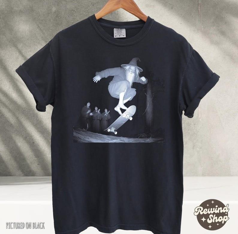 skateboarding wizard Funny Unisex TShirt S5XL Unisex T-Shirt XXXXL