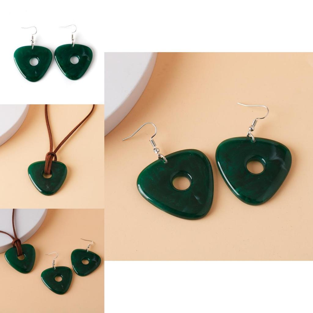 Coraline und die geheime Tür Schmuckset mit geometrischen Ohrringen und Jade-Anhänger für Damen