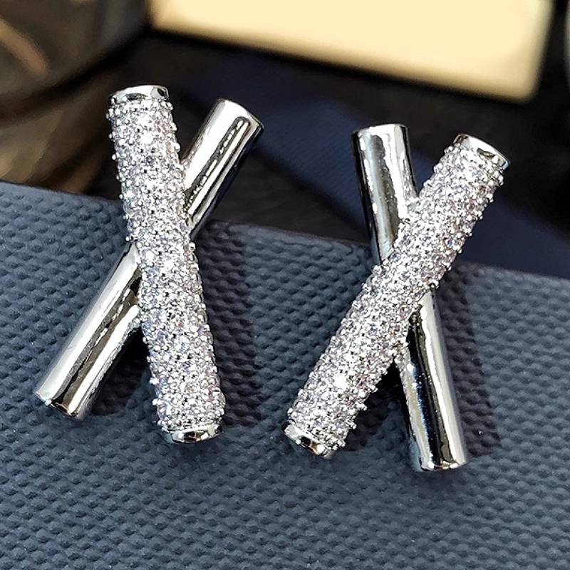 

Huitan Fashion X Shaped Women Stud Earrings Full Shining Cubic Zirconia Lady Wedding Daily Chic Accessories Zircon for Party