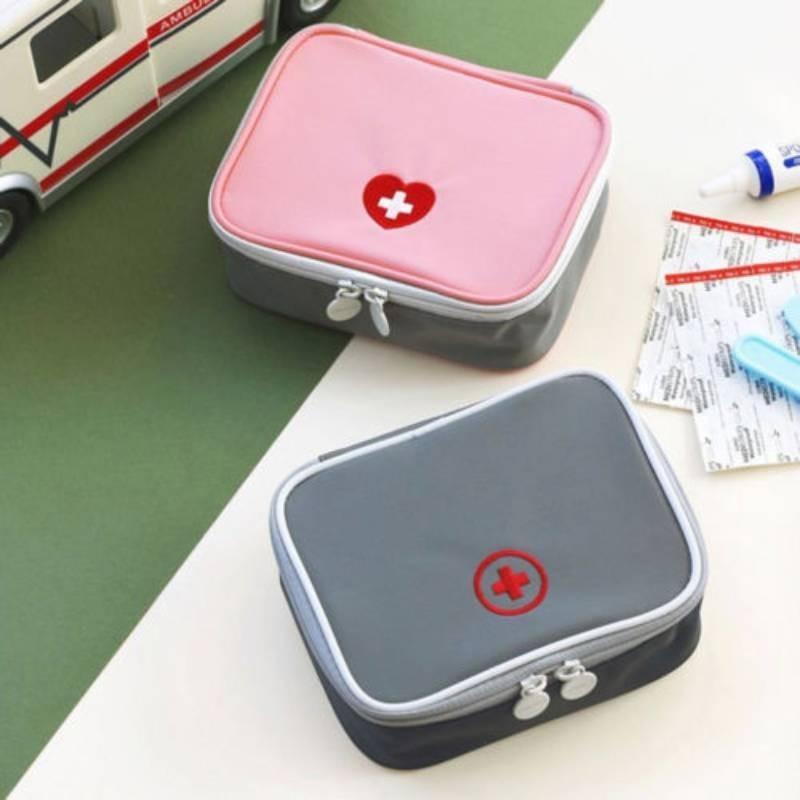 Durable Portable First Aid Kit Bag For Travel With Modern Simple Style And Polyester Material