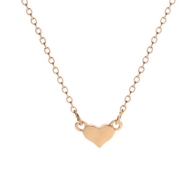 Metal love necklace, simple and versatile jewelry, women's personality temperament, fashionable metal peach heart neck
